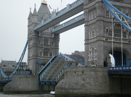 Tower Bridge accessibile